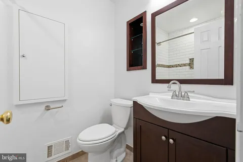 $3,600 | 3700 Emily Street, Kensington, MD 20895