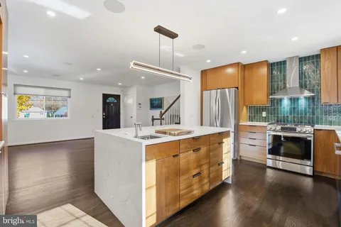 $3,600 | 3700 Emily Street, Kensington, MD 20895