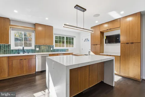 $3,600 | 3700 Emily Street, Kensington, MD 20895