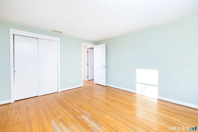 $500,000 | 6 Chaffee Lane, Unionville, CT 06085