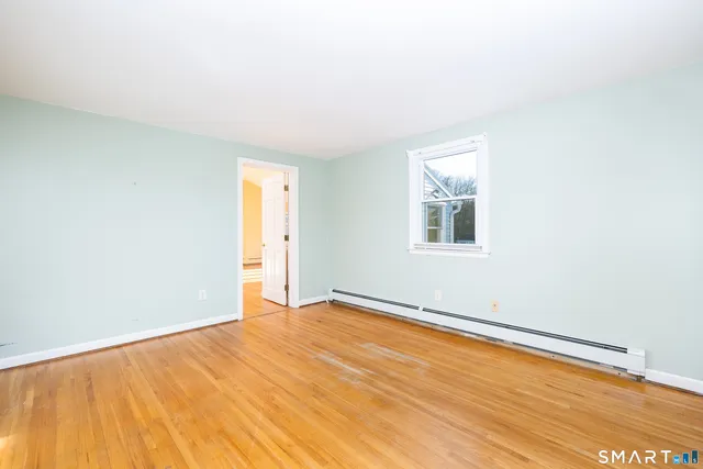 $500,000 | 6 Chaffee Lane, Farmington, CT 06085