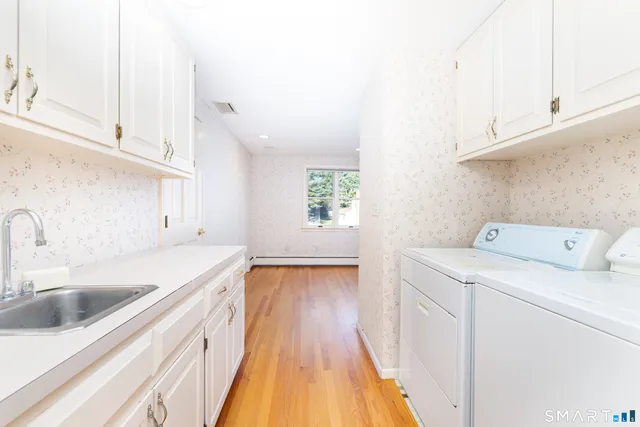 $500,000 | 6 Chaffee Lane, Unionville, CT 06085