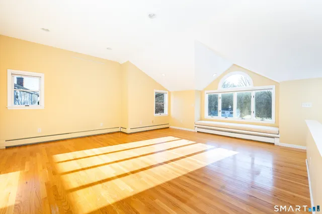 $500,000 | 6 Chaffee Lane, Farmington, CT 06085