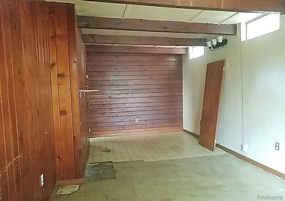 962 Eureka Road Wyandotte, MI 48192 - Photo 5 of 10