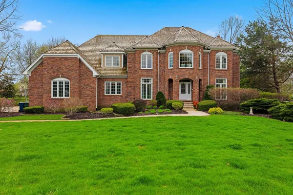 $1,200,000 | 5701 Churchill Lane, Libertyville, IL 60048