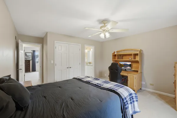 $1,200,000 | 5701 Churchill Lane, Libertyville, IL 60048