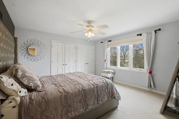 $1,200,000 | 5701 Churchill Lane, Libertyville, IL 60048