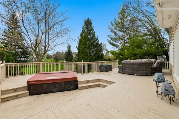 $1,200,000 | 5701 Churchill Lane, Libertyville, IL 60048