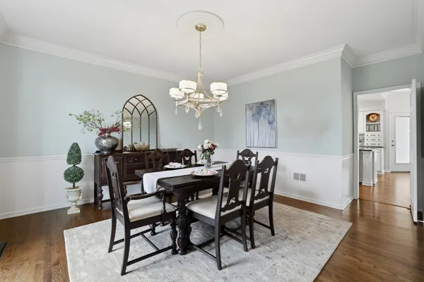 $1,200,000 | 5701 Churchill Lane, Libertyville, IL 60048