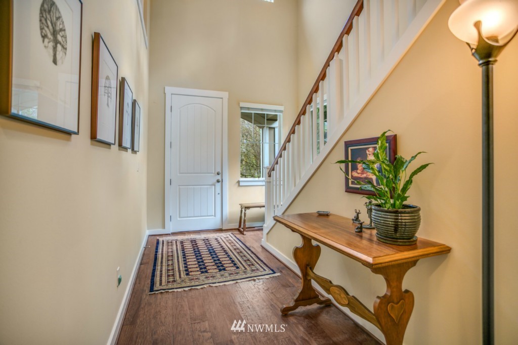 16435 159th Court Southeast Renton, WA 98058 - Photo 2 of 21 Gallery Image 2