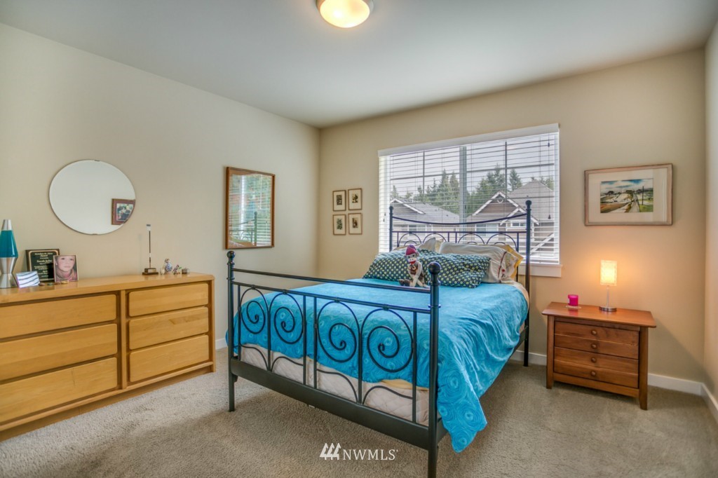 16435 159th Court Southeast Renton, WA 98058 - Photo 15 of 21 Gallery Image 15