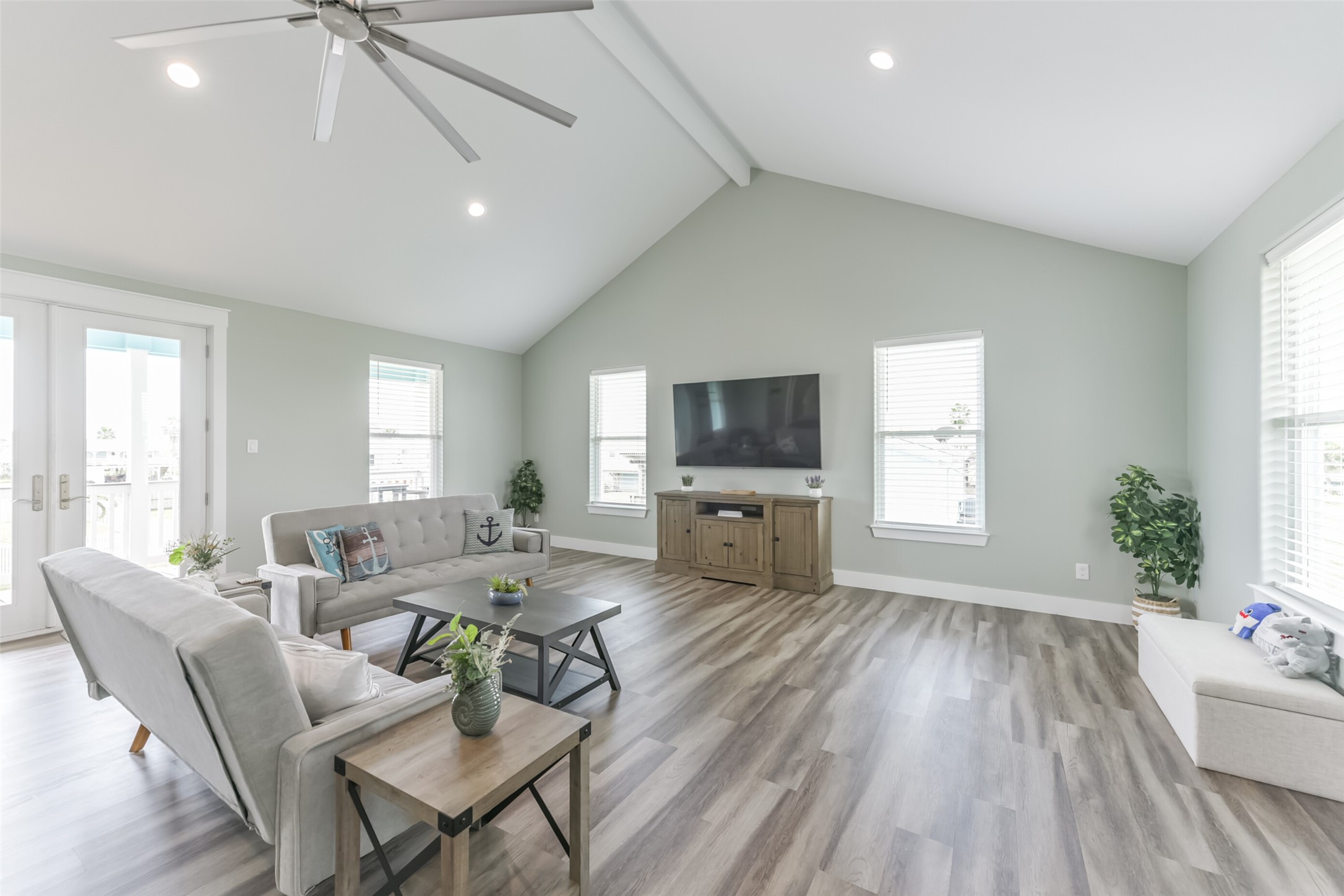 16630 Jean Lafitte Road Galveston, TX 77554 - Photo 10 of 49