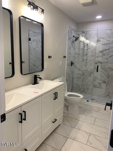 705 North Main Avenue Erwin, TN 37650 - Photo 8 of 10 IMG_7596