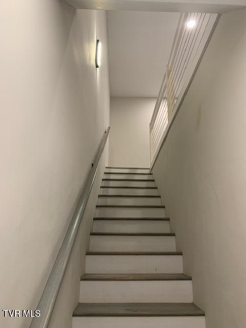 705 North Main Avenue Erwin, TN 37650 - Photo 10 of 10 IMG_7599