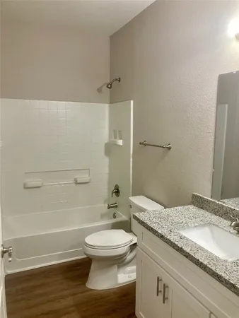 $2,800 | 2809 Winnie Street, Unit REAR, Galveston, TX 77550