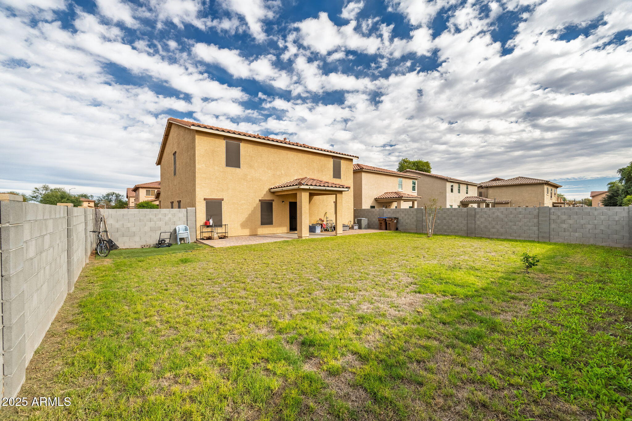 45433 West Sandhill Road Maricopa, AZ 85139 - Photo 28 of 32 a view of an house with pool and ocean view
