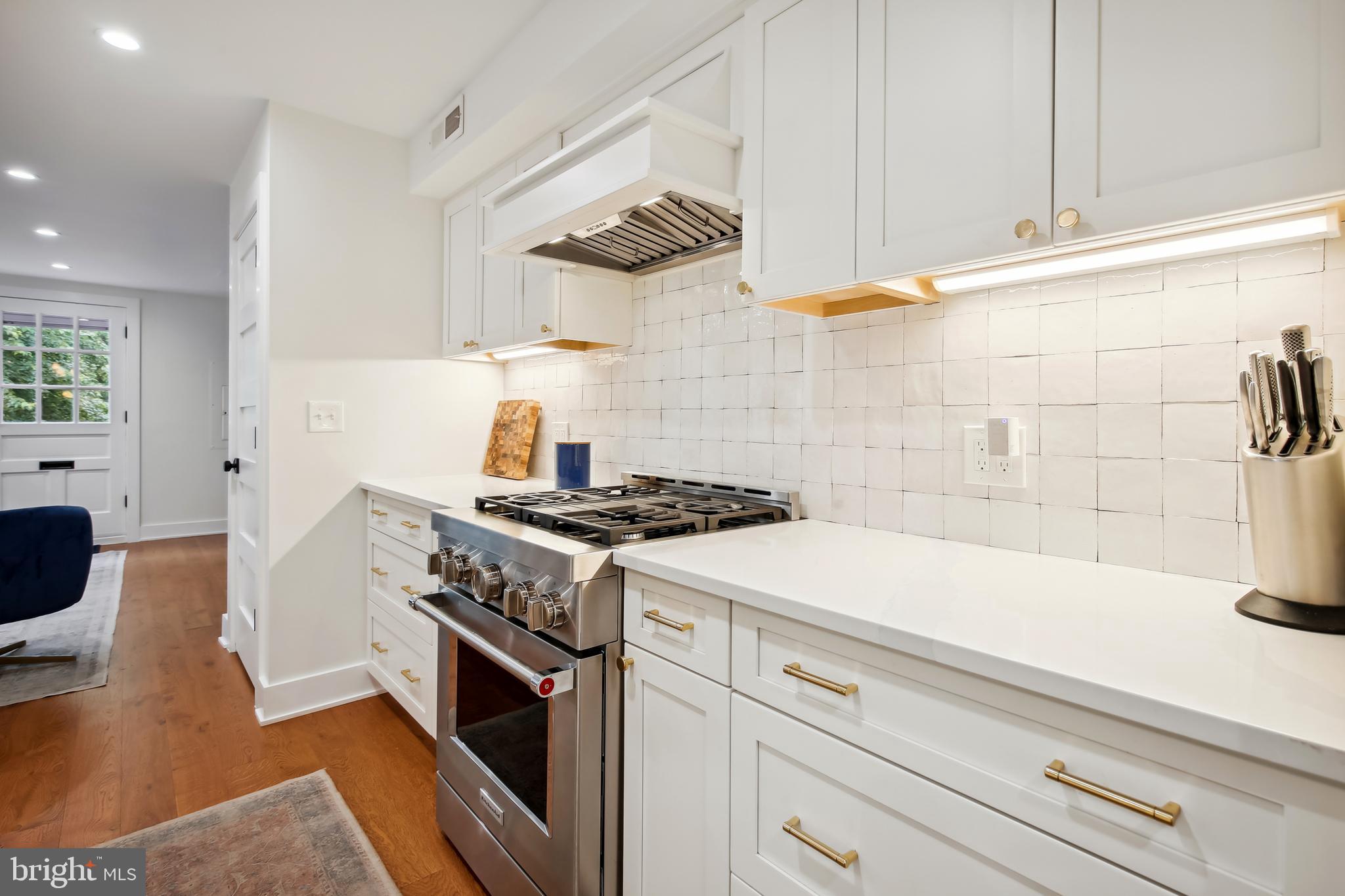 412 E Street Southeast Washington, DC 20003 - Photo 13 of 50