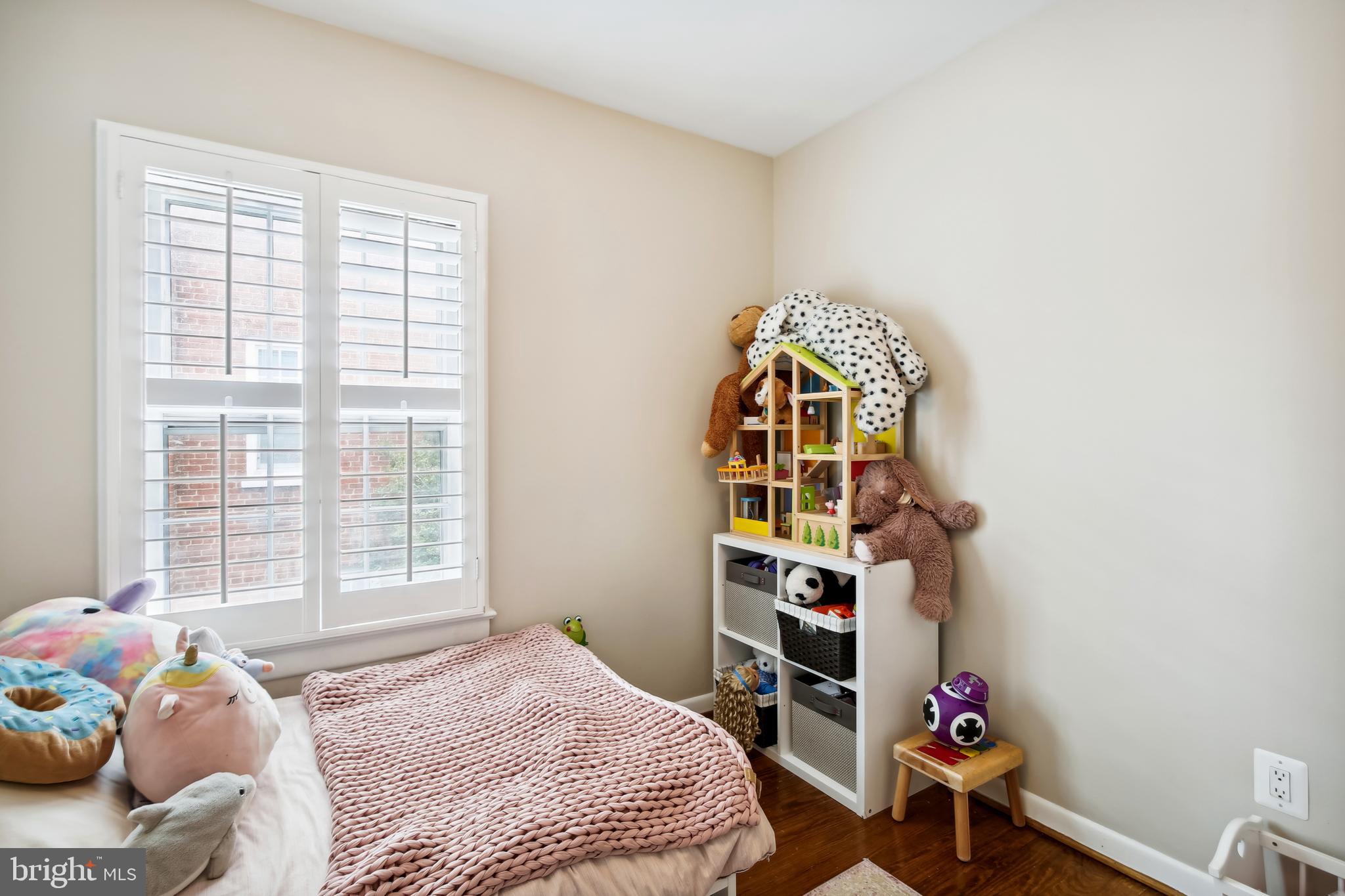 412 E Street Southeast Washington, DC 20003 - Photo 38 of 50