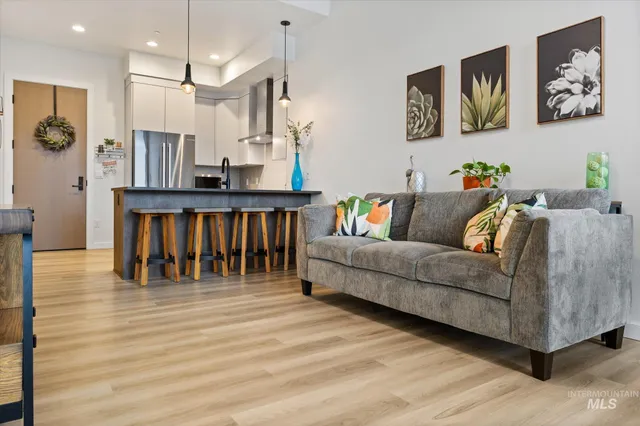 $350,000 | 3850 East Haystack Street, Unit 302, Boise, ID 83716