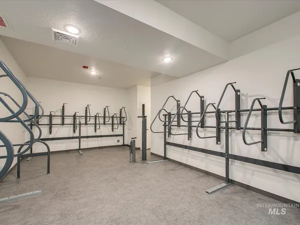 $350,000 | 3850 East Haystack Street, Unit 302, Boise, ID 83716