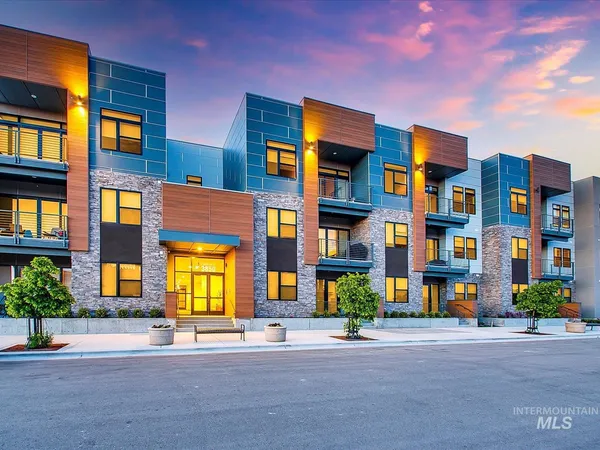 $350,000 | 3850 East Haystack Street, Unit 302, Boise, ID 83716