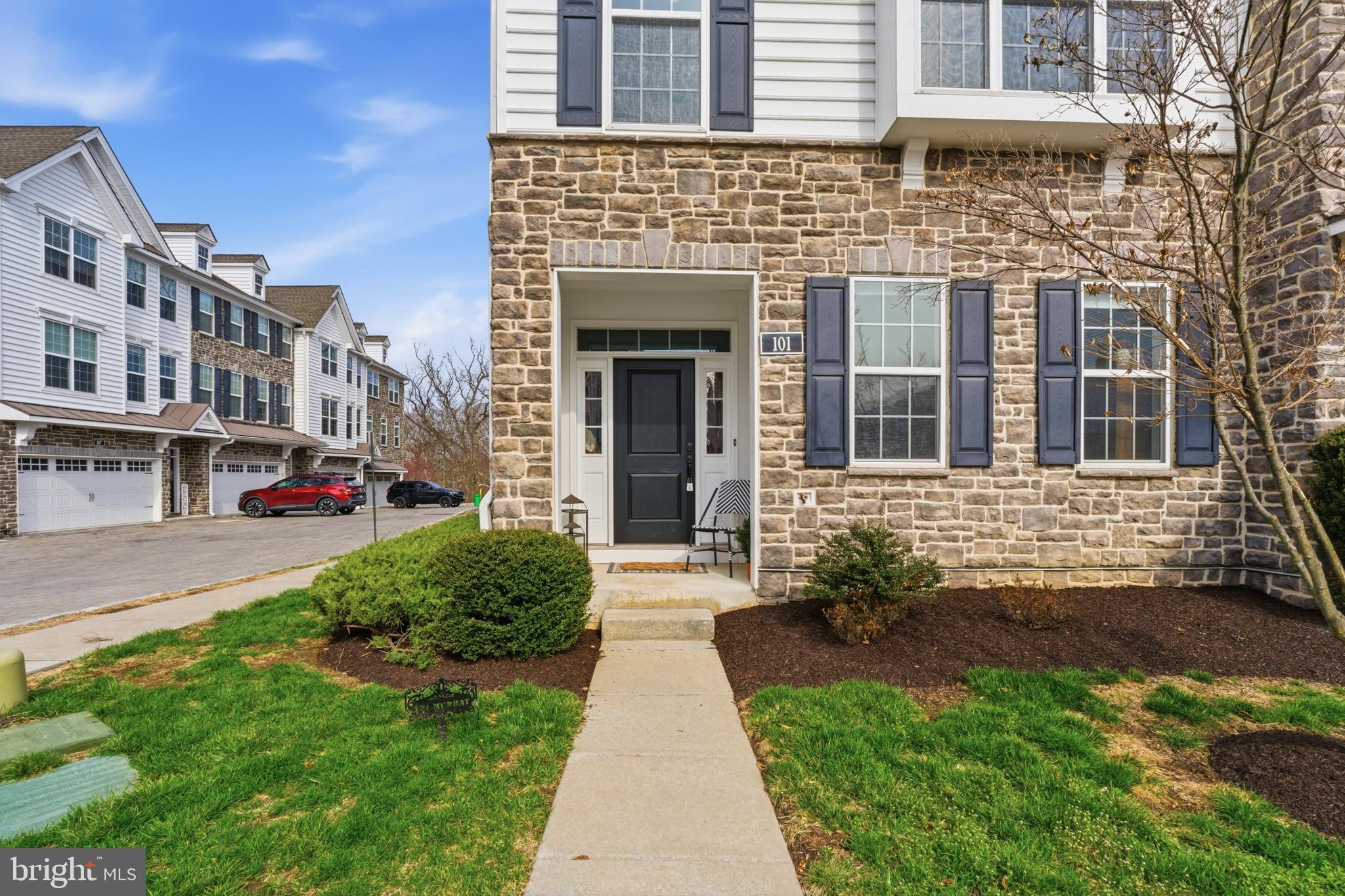 101 Murray Lane Springfield, PA 19064 - Photo 2 of 41