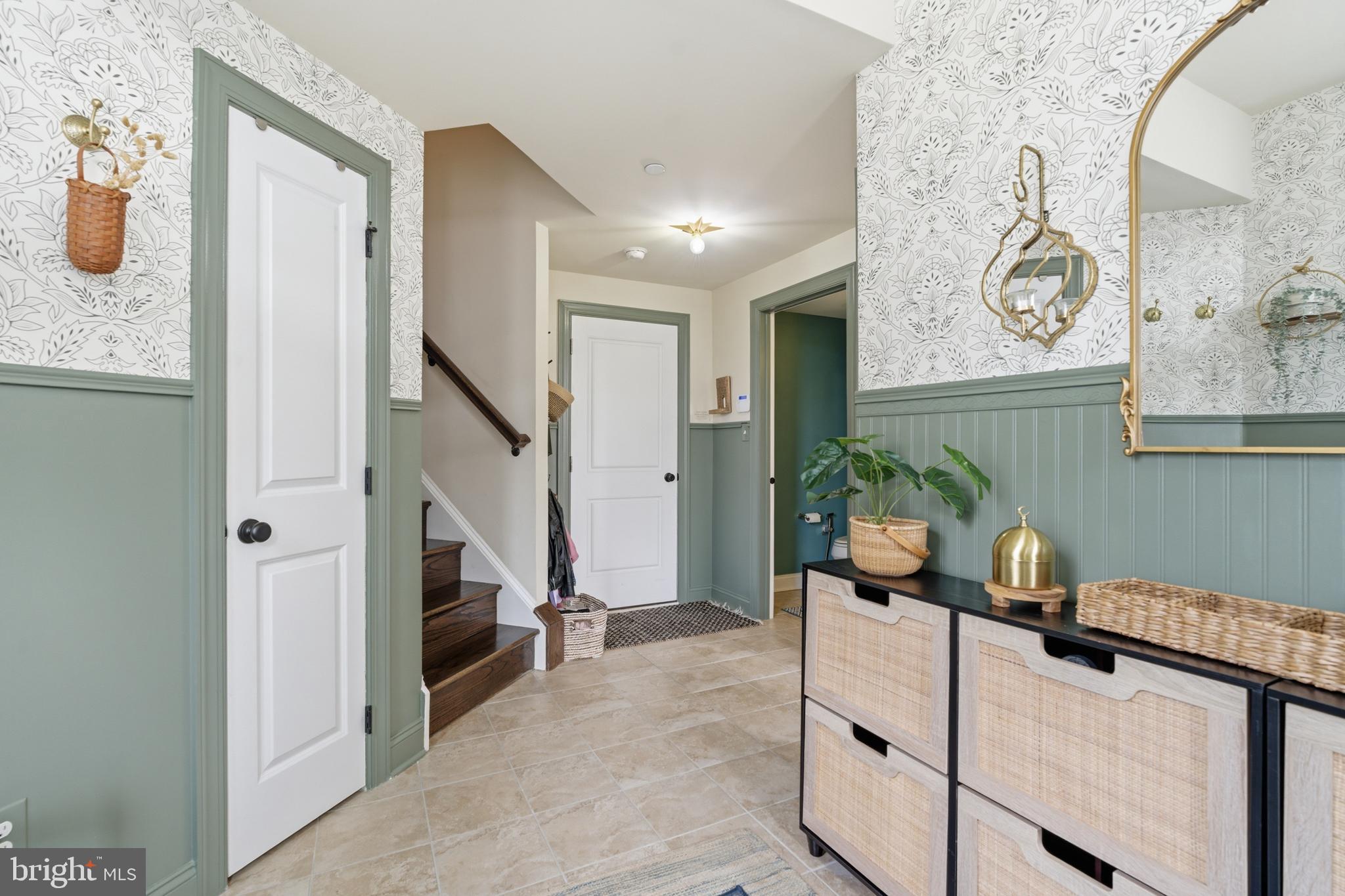 101 Murray Lane Springfield, PA 19064 - Photo 4 of 41