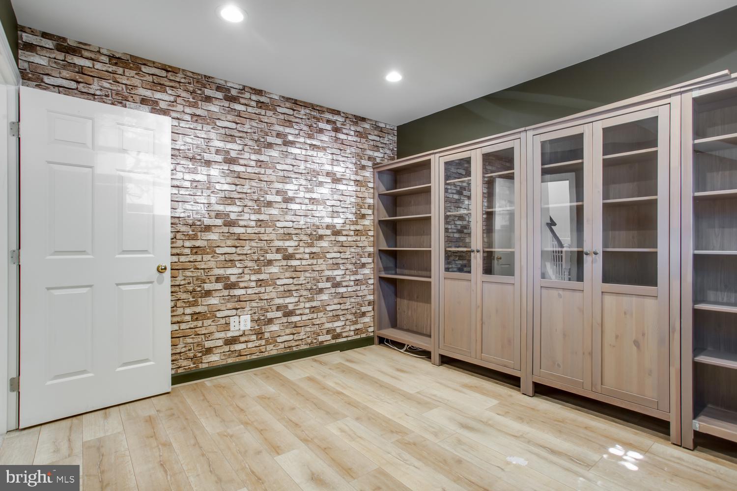 6248 Levi Court Springfield, VA 22150 - Photo 29 of 51 Chic space with rustic charm.