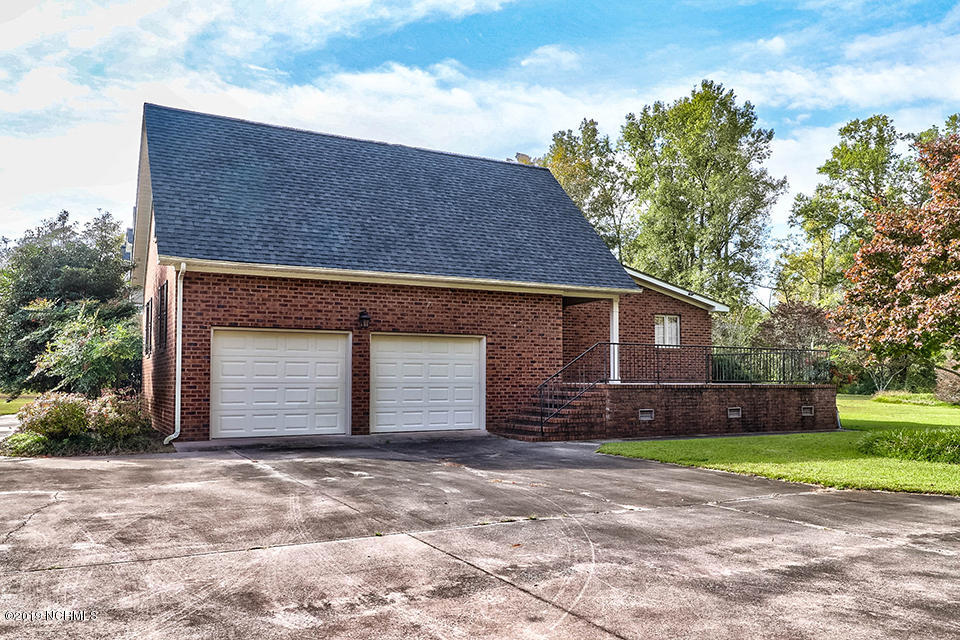 308 Fox Ridge Road Warsaw, NC 28398 - Photo 57 of 63 IMG_4188_89_90