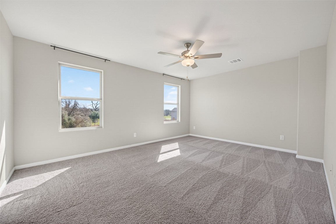 940 21st Street Hempstead, TX 77445 - Photo 26 of 36 a view of an empty room with a window