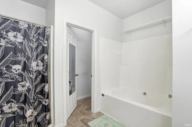 $430,000 | 9832 Crown Point Drive, Fort Wayne, IN 46804