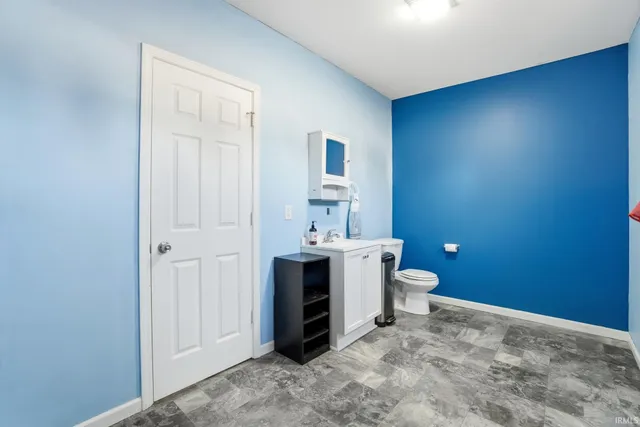 $430,000 | 9832 Crown Point Drive, Fort Wayne, IN 46804