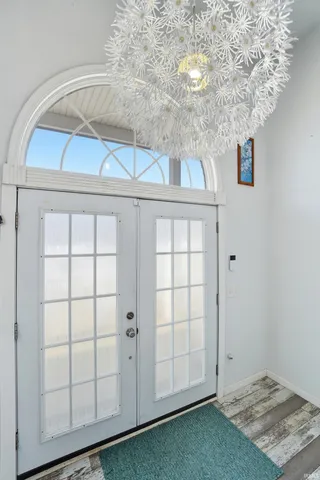 $430,000 | 9832 Crown Point Drive, Fort Wayne, IN 46804