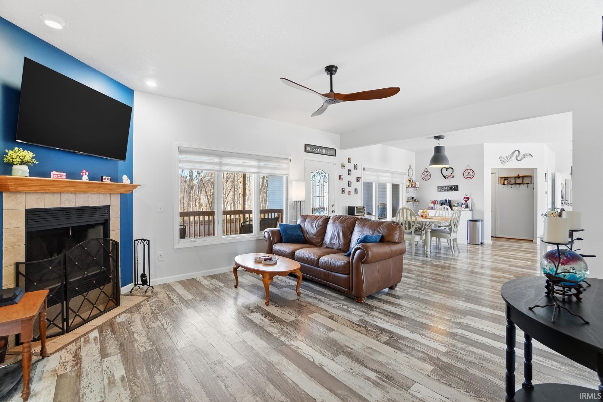 9832 Crown Point Drive Fort Wayne, IN 46804 - Photo 10 of 36