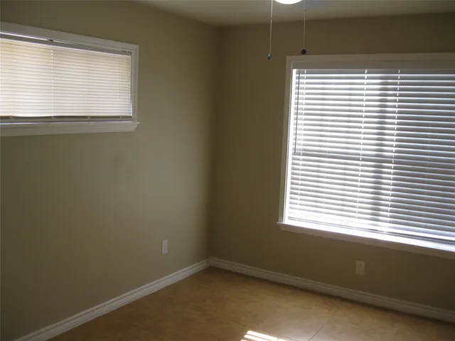 $950 | 3010 Oakdale Street, Unit 4, Houston, TX 77004