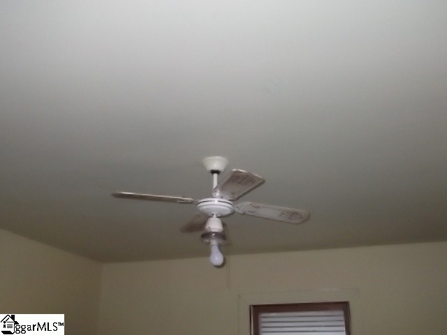 121 Circle Road Greer, SC 29650 - Photo 8 of 8 Gallery Image 8