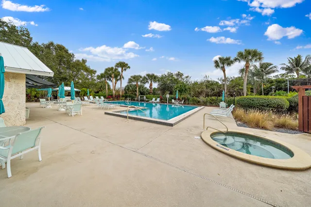 $439,000 | 12921 Southeast Crooked Stick Lane, Hobe Sound, FL 33455