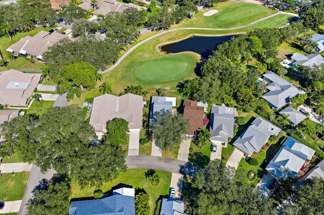 $439,000 | 12921 Southeast Crooked Stick Lane, Hobe Sound, FL 33455