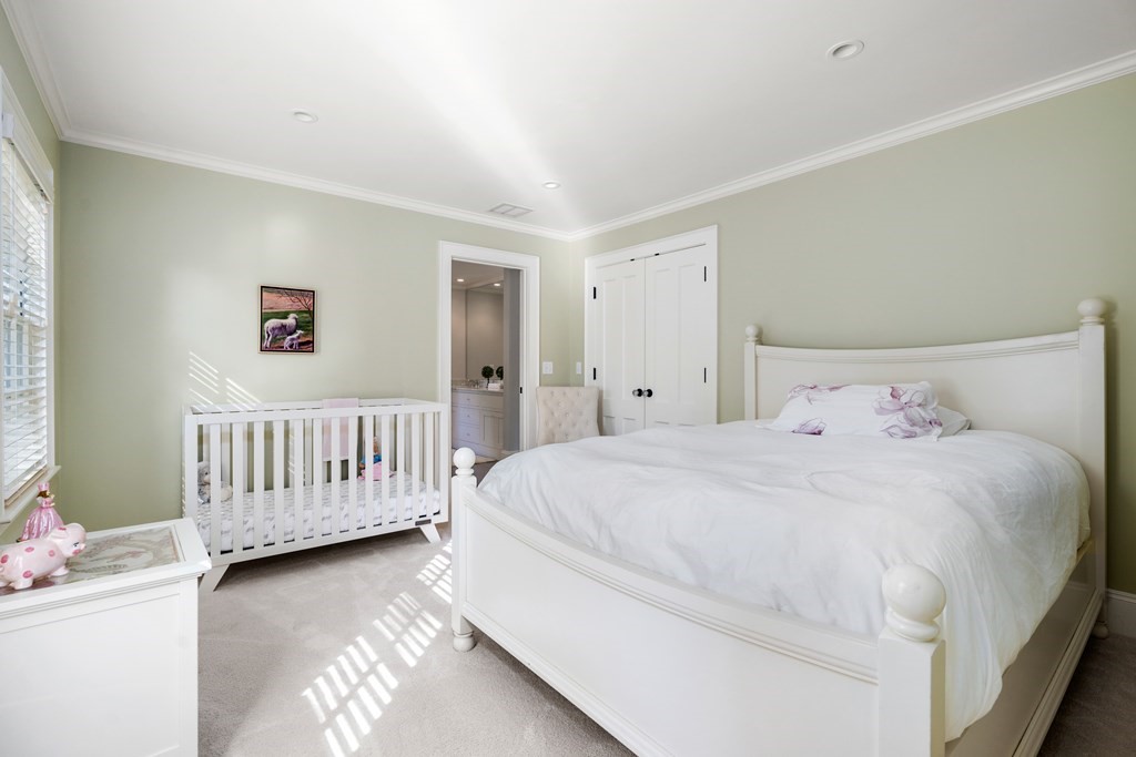 101 Old Orchard Road Chestnut Hill, MA 02467 - Photo 9 of 15 Gallery Image 9