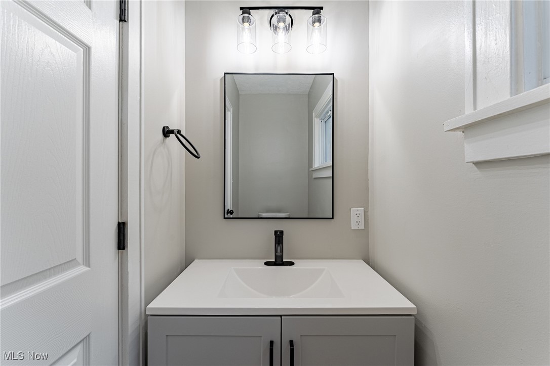 3344 Kildare Road Cleveland, OH 44118 - Photo 13 of 37 Gallery Image 13