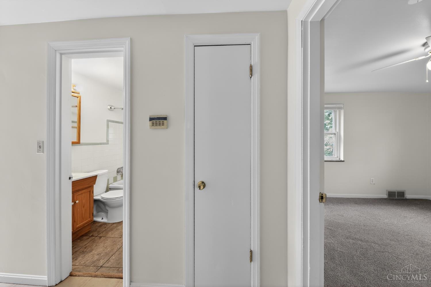 2505 Rack Court Cincinnati, OH 45239 - Photo 28 of 31