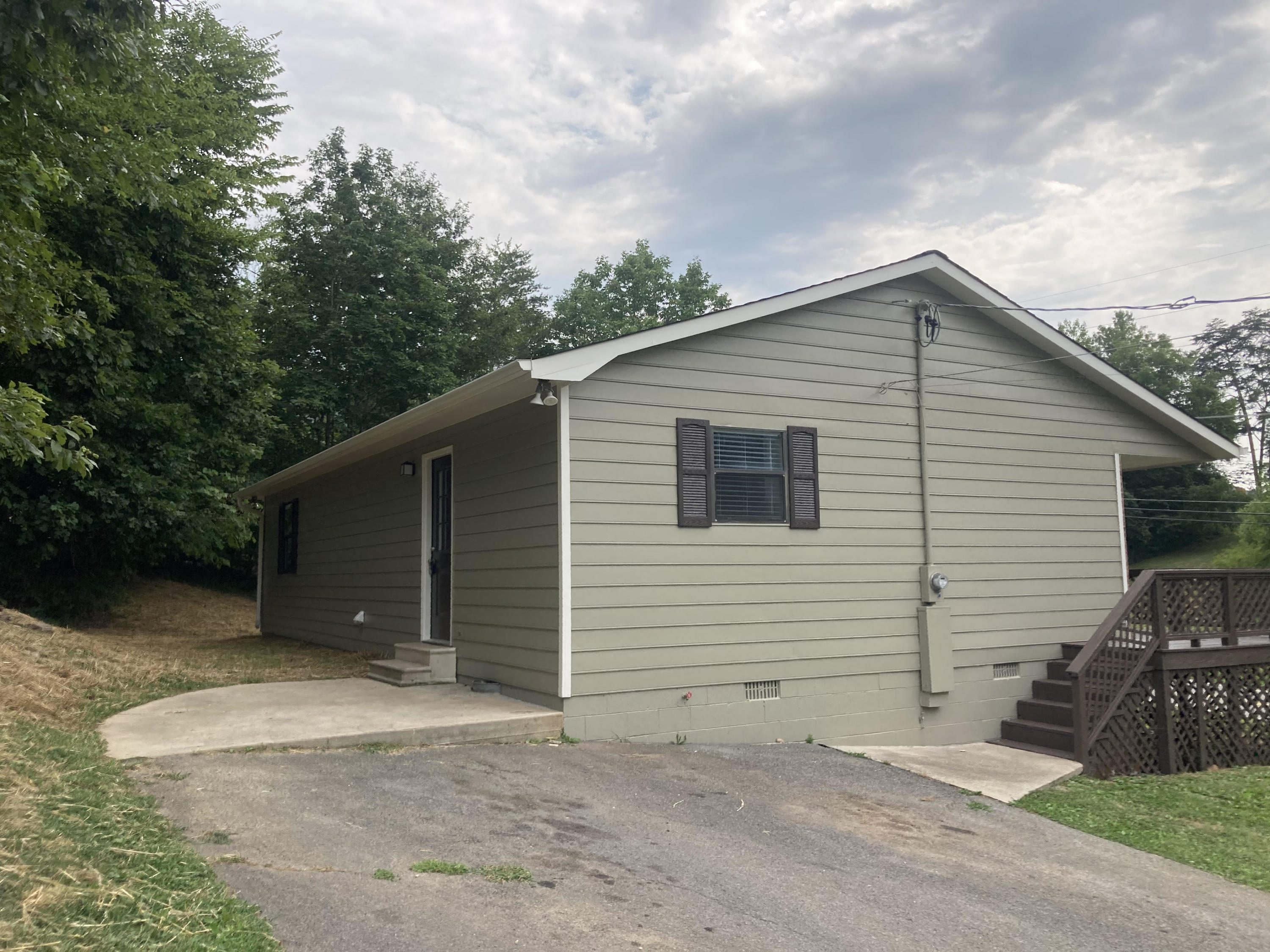 104 Lynn Drive Maynardville, TN 37807 - Photo 14 of 15 Back of Home
