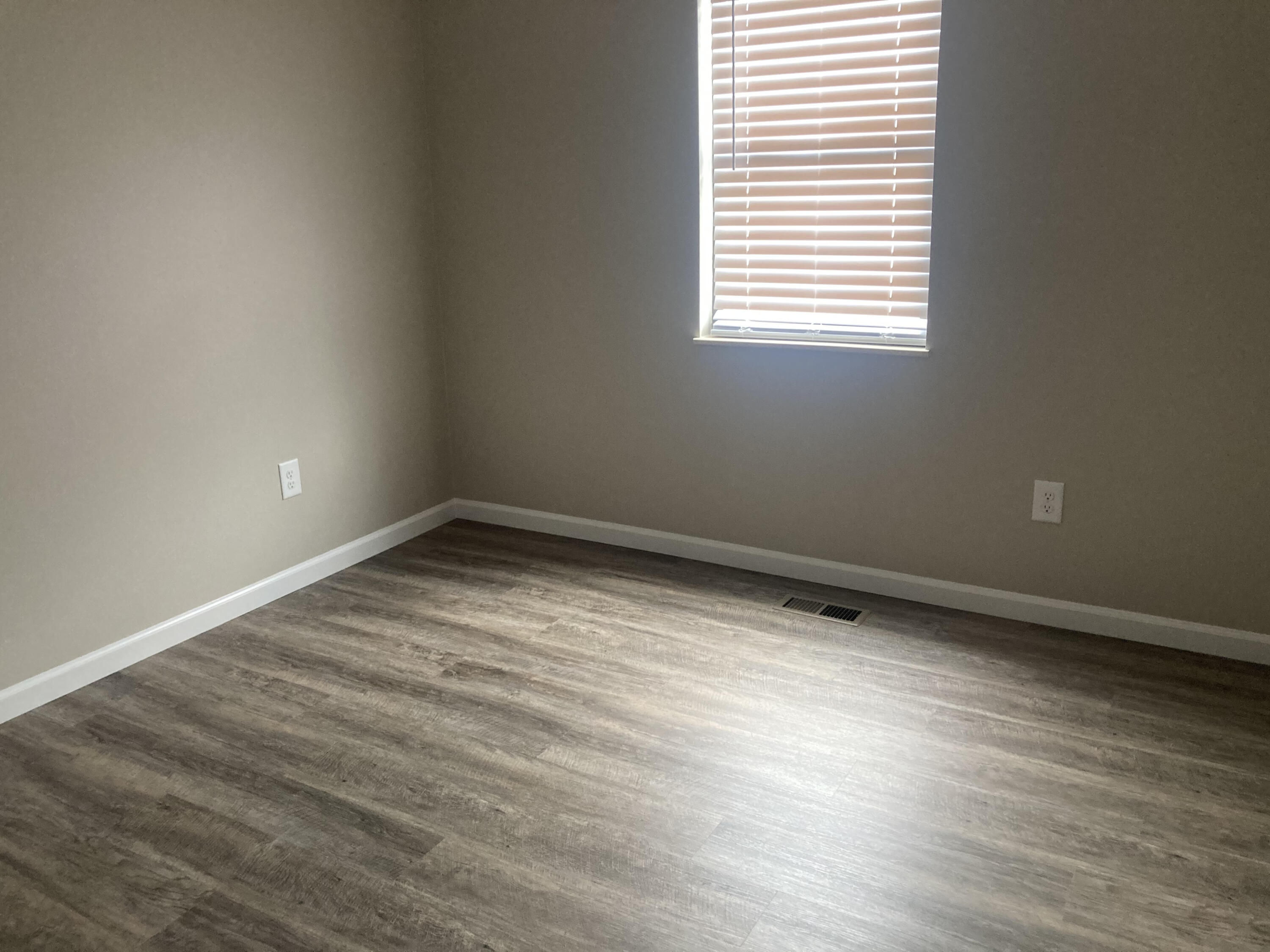 104 Lynn Drive Maynardville, TN 37807 - Photo 10 of 15 Bedroom 3