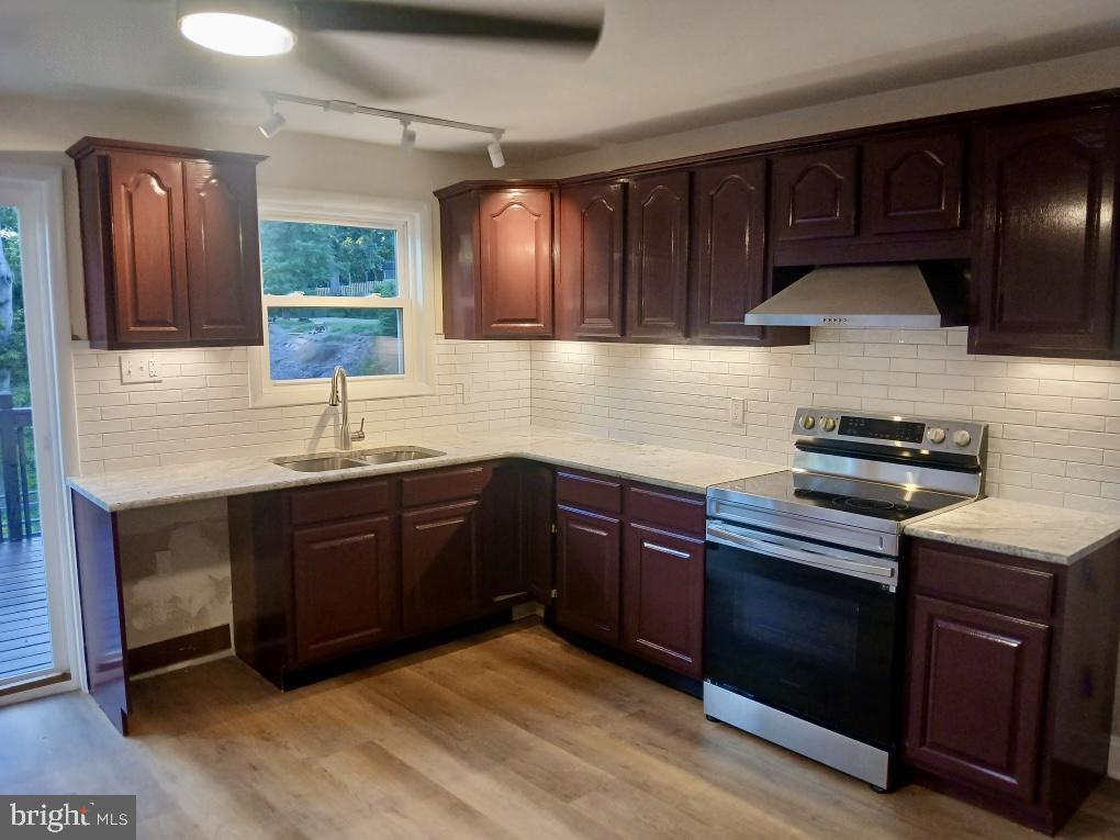 2067 Foulk Road Garnet Valley, PA 19060 - Photo 2 of 9 Eat-in kitchen