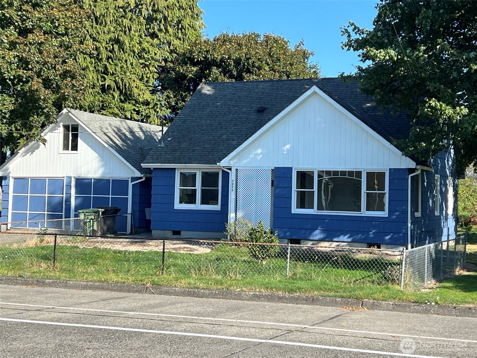 2312 38th Avenue Longview, WA 98632 - Photo 2 of 36 a front view of a house with a yard