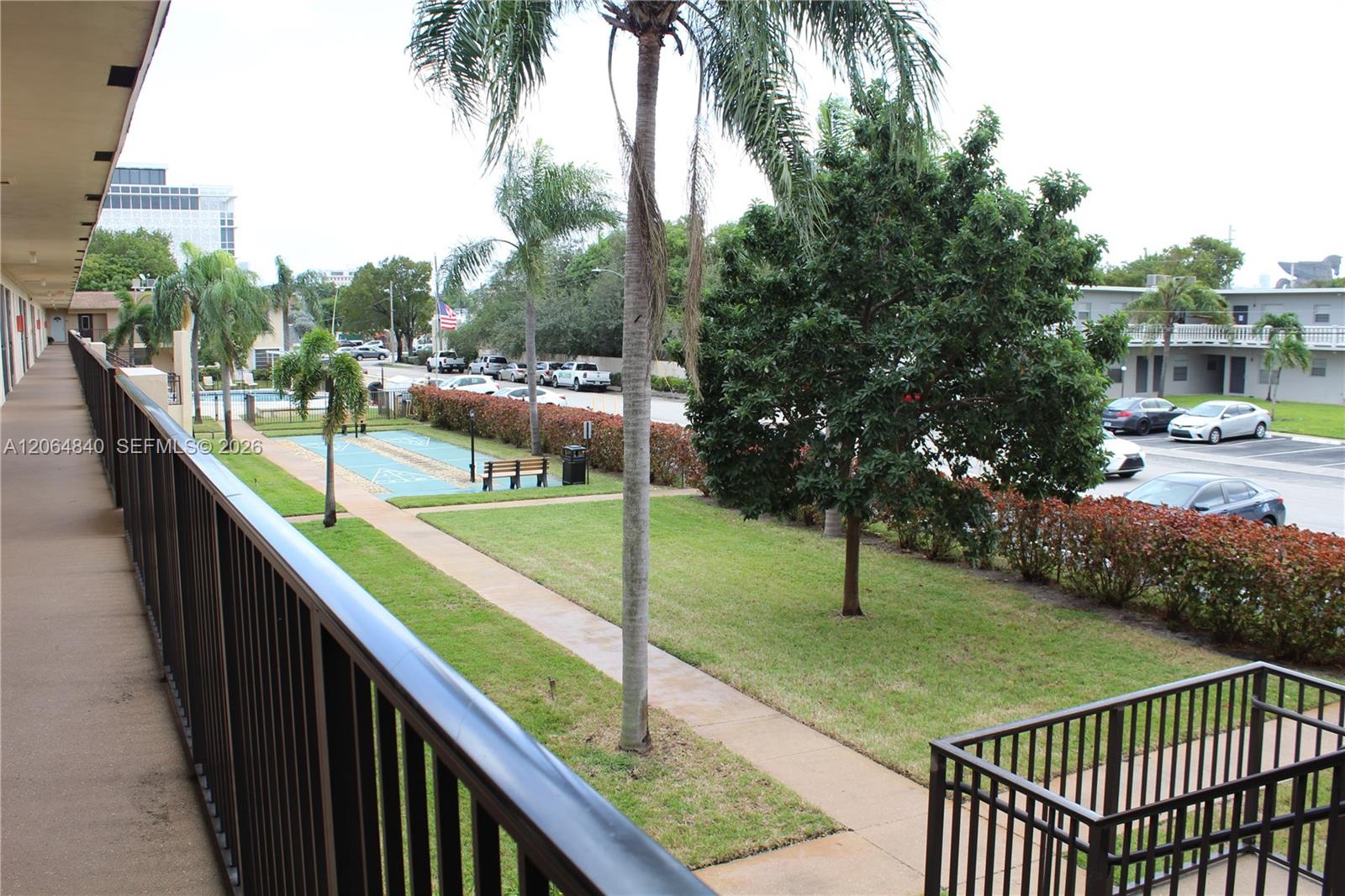 421 Northeast 1st Street, Unit 112 Hallandale Beach, FL 33009 - Photo 14 of 44 Gallery Image 14