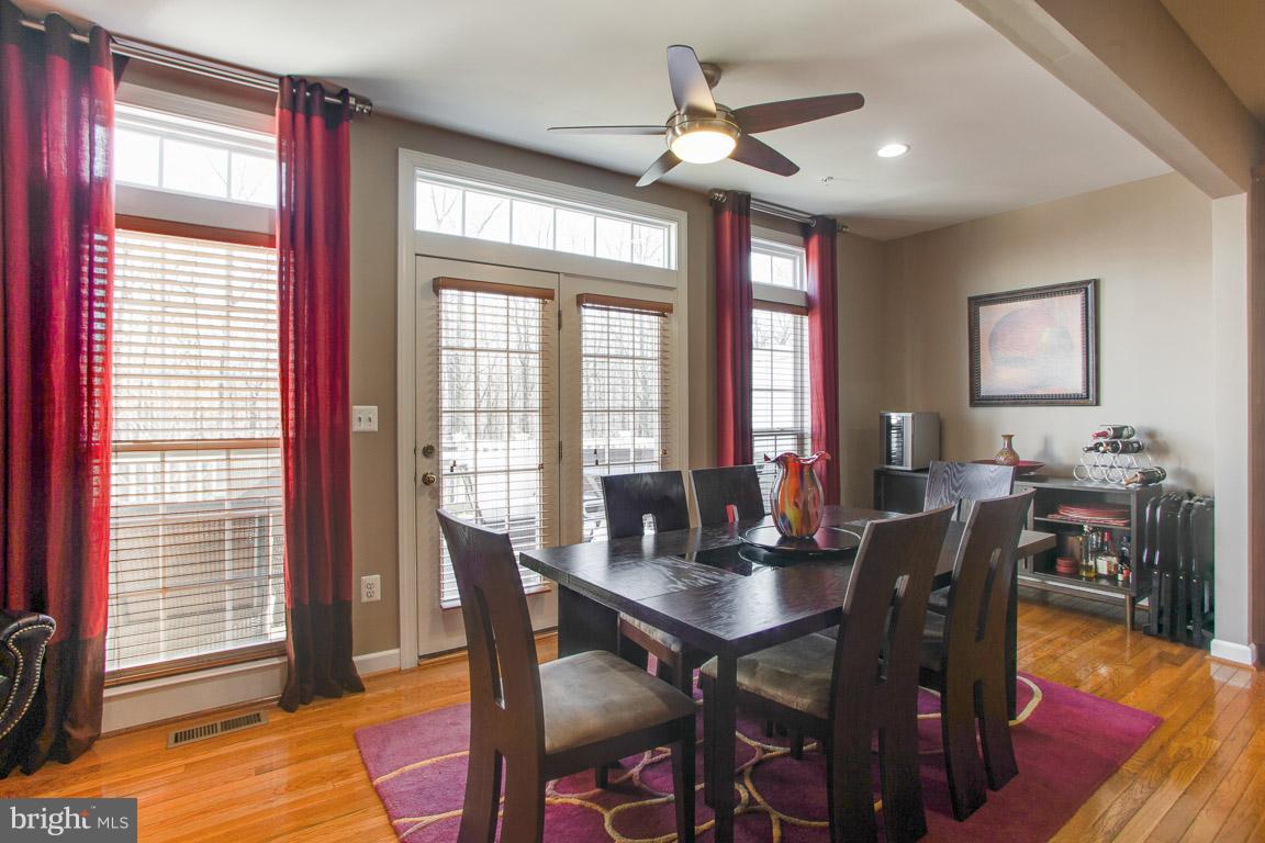 1557 Rutland Way Hanover, MD 21076 - Photo 12 of 37 Additional space for seating or butler's pantry!