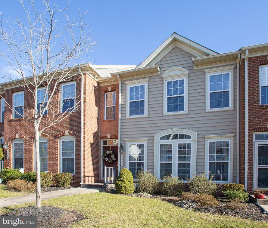 1557 Rutland Way Hanover, MD 21076 - Photo 3 of 37 Just under 3,000 square feet of living!
