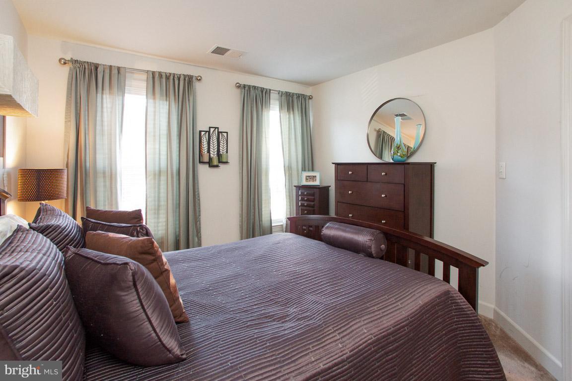 1557 Rutland Way Hanover, MD 21076 - Photo 21 of 37 Move right in...there's nothing to do!