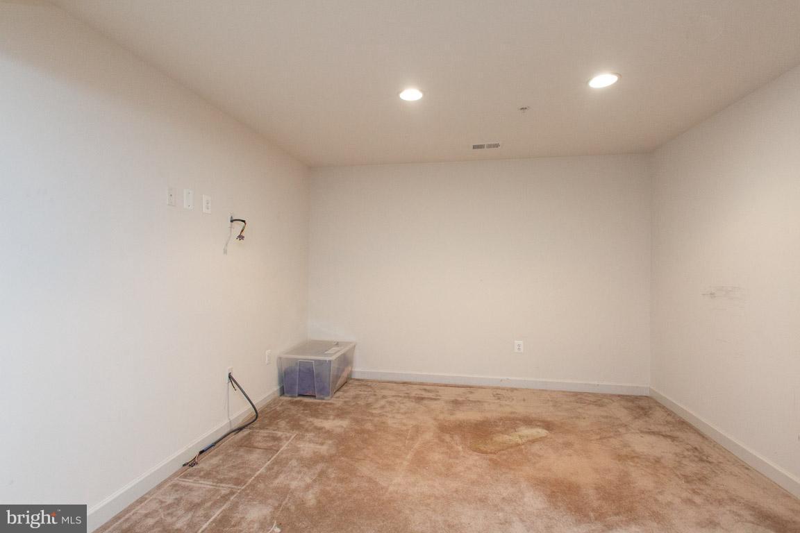 1557 Rutland Way Hanover, MD 21076 - Photo 29 of 37 Comfortable den can be used as 4th BR or office!